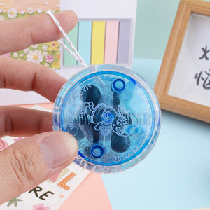 <span class=keywords><strong>Yoyo</strong></span> <span class=keywords><strong>lumineux</strong></span> professionnel personnalisé avec logo, jouet de jeu magique en plastique de haute qualité, <span class=keywords><strong>yoyo</strong></span> réactif amusant pour la vente en gros - Product Image 3