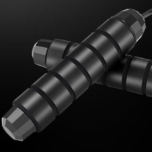 เชือกกระโดดออกกำลังกายแบบปรับได้พร้อมโลโก้สั่งทำสำหรับขายส่ง - Product Image 6