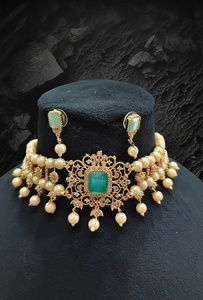 Ensemble de bijoux en pierre de perles Kundan pour femmes ensemble de collier ras du cou avec boucles d'oreilles assorties femmes fille - Product Image 3
