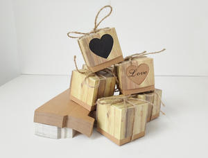 กล่องขนมสไ<span class=keywords><strong>ต</strong></span>ล์เรโทรแบบส่วน<span class=keywords><strong>ต</strong></span>ัว ทำจากกระดาษคราฟท์ พร้อมลูกอมรูปหัวใจ กล่องขนมลายไม้รูปหัวใจแบบโปร่ง - Product Image 6