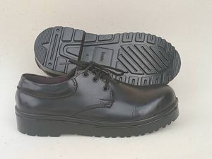 Chaussures d'école légères et imperméables Rada avec talon amorti et semelle extérieure en PU absorbant les chocs pour les élèves du primaire actifs - Product Image 5
