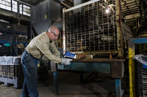 VANTA Handheld <b>XRF</b> <b>Analyzer</b> Quick Sorting Pricing Catalytic Converter Waste Electronic Power On-Site Elemental Analysis - Product Image 6