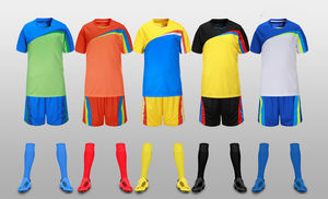 Venta al por mayor de uniformes de fútbol para adultos, diseño personalizado, sublimación de color, uniforme de fútbol - Product Image 6