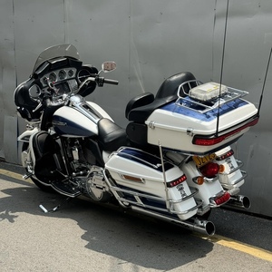 Motocicleta Harley-Davidson Ultra Limited de Gasolina Usada, Motocicleta Cruiser de Gasolina Usada y Confortable - Product Image 2