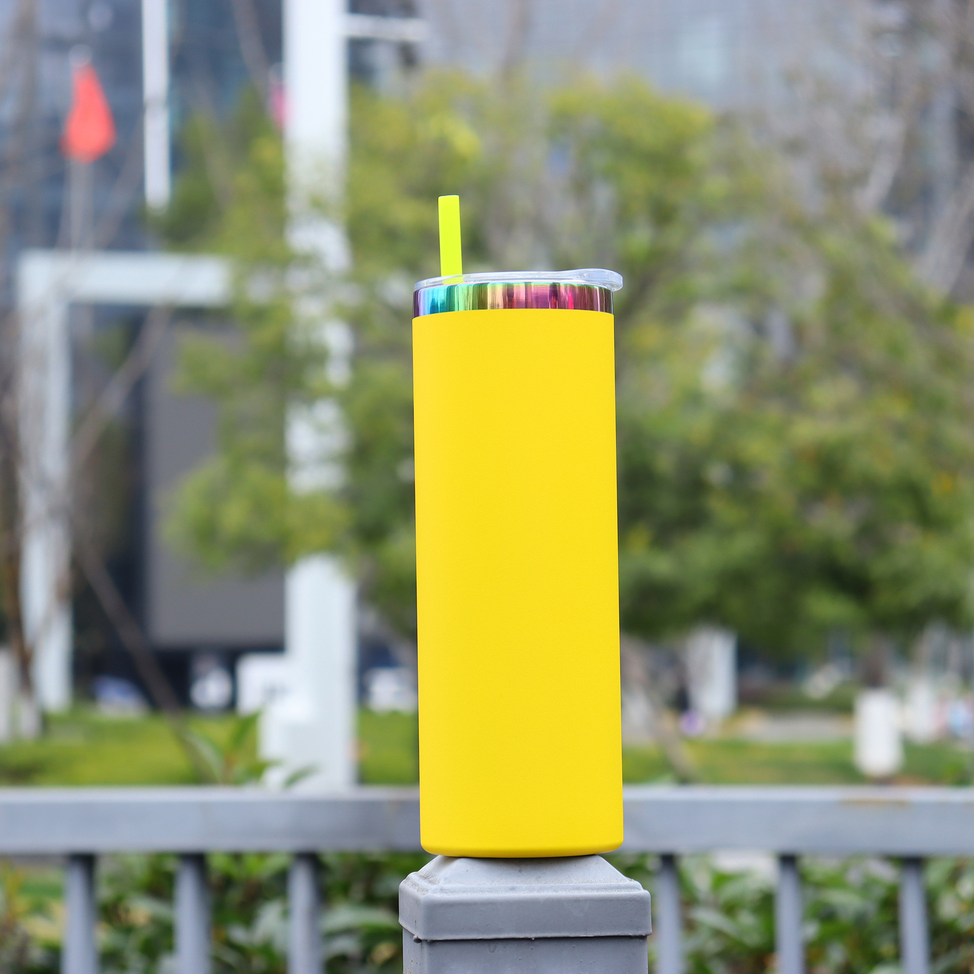 Jaune