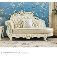 Ensemble de canapés sectionnels Chesterfield européens en similicuir, rembourrage en éponge, structure en bois massif, motif sculpté, personnalisable