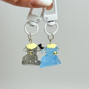 Porte-clés en résine lumineuse en forme de Yak à longues cornes agenouillé, pendentif DIY pour chaîne de téléphone portable, vente en gros - Product Image 4