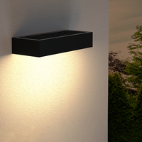 Lampes murales solaires LED d'extérieur, éclairage décoratif imperméable et ignifuge avec 2 modes de fonctionnement en option pour toutes les saisons