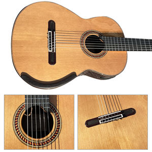<span class=keywords><strong>Guitarra</strong></span> Clásica Yulong Guo Hecha a Mano con Doble Cámara Superior de Nomex, Totalmente de Madera Maciza, Diapasón Elevado y Orificio de Sonido Lateral - Product Image 4