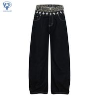 Jean pour femme YUANBOFEI en denim brut noir avec ceinture imprimée léopard, motif graphique croisé, coupe large, style Hip Hop Y2K Streetwear