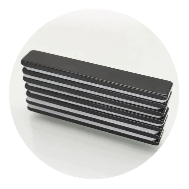 Vendita calda forte magnete permanente rivestimento epossidico nero n35 n45 n52 magneti al neodimio a barra lunga rettangolare in vendita