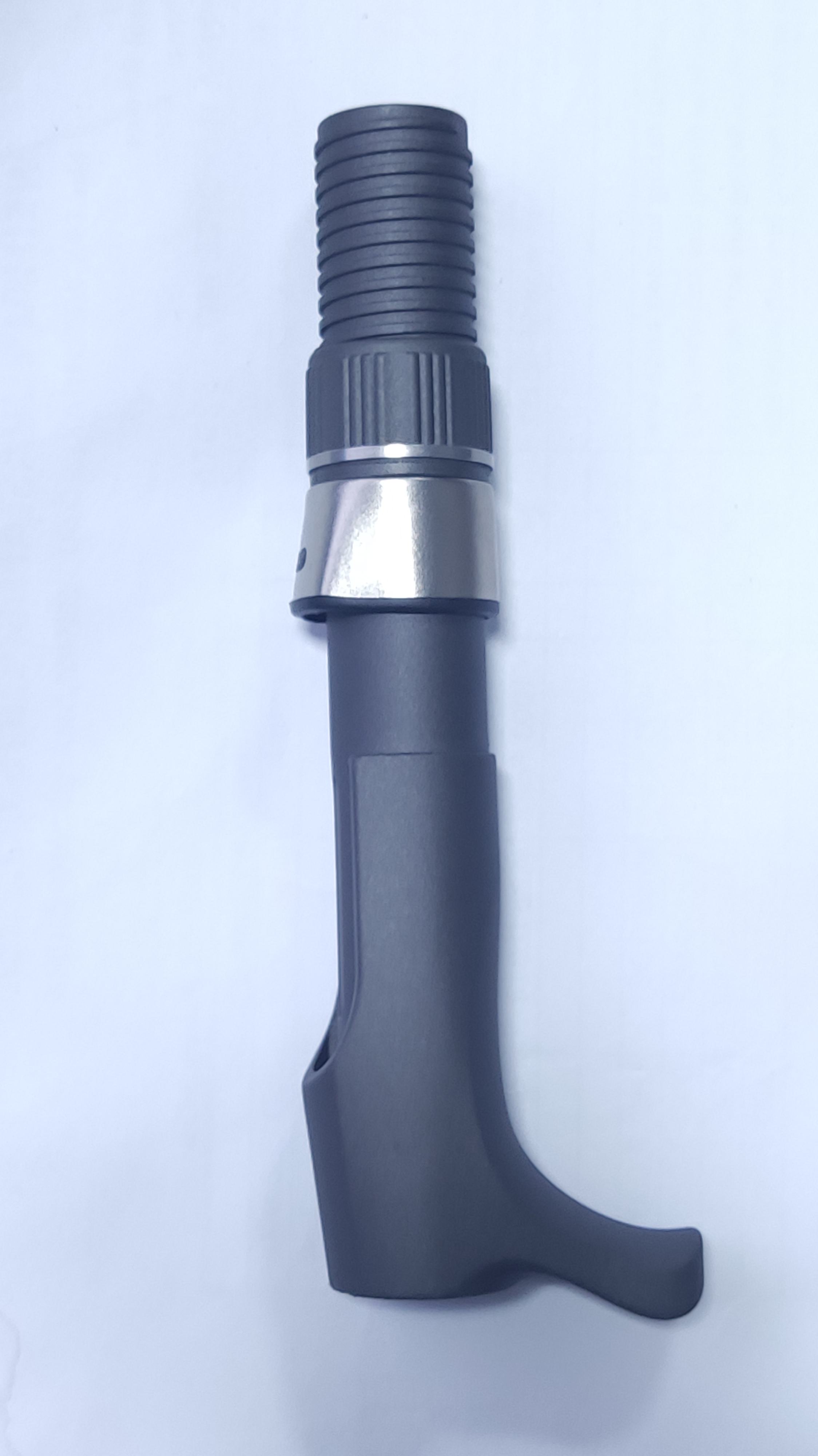 PSS SD PG (Corps gris foncé, Capot argent poli)