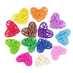 Decoración Navideña Colgante, Artesanía Hecha a Mano, Corazón de Ratán Tejido - Product Image 1