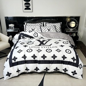 Set di Biancheria da Letto di Lusso con Monogramma a Contrasto, Copripiumino Geometrico Marrone, 4 Pezzi, Arredo Camera da Letto, Misura Queen - Product Image 4