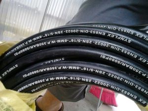 מפעל חם מכירה <span class=keywords><strong>sae</strong></span> 100r2 לחץ גבוה חלק הידראולי צינור גומי צינור צינור פלדה גמיש חוט פלדה/קלוע/ספירלה הידראולי צינור - Product Image 3