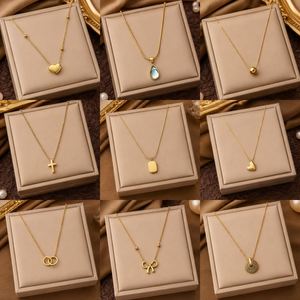 Collier Pendentif Femme Tendance en Acier Inoxydable Plaqué Or 18K, Motifs Cœur, Lettre, Carré, Goutte d'Eau, Nœud, Chaîne Serpent – Édition US - Product Image 2