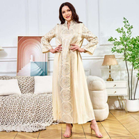 Robe longue Abaya Kaftan musulmane à col en V, à manches longues, en polyester respirant, à motif floral, avec broderie en strass, pour occasions formelles