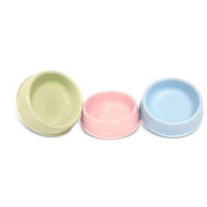 Mini Tazón Portátil de Plástico con Diseño Redondeado y Sólido, Ecológico, para Uso en Interiores/Exteriores para Perros, Medidas: 13.5cm de Diámetro, 10.5cm de Boca - Product Image 2