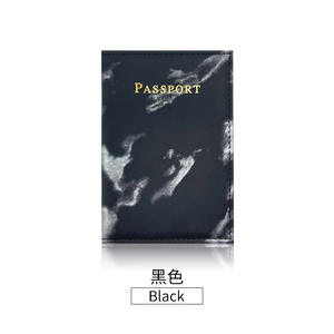 غلاف جواز سفر عصري من الرخام والجلد الصناعي للنساء من JMZ - Product Image 6