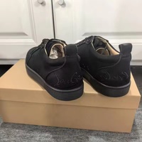 2026 Baskets de créateur pour homme, basses, à lacets, plates, noires, respirantes, avec broderie et semelle rouge, style mode et robuste