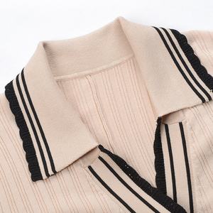 Robe élégante en coton à col en V pour femme, tricotée, à manches longues, moulante, avec boutons, pour le printemps et l'automne - Product Image 4