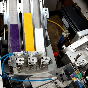 Năng suất cao lông dài tùy chỉnh chính xác <span class=keywords><strong>b</strong></span>àn chải đánh răng tufting cắt tỉ<span class=keywords><strong>a</strong></span> Máy Kaiyue tự động 3000W 30 năng lực sản xuất - Product Image 5