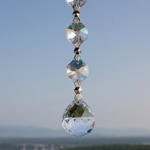 Capteur de soleil en verre chaîne de perles octogonales avec boule de cristal MH-12751 - Product Image 1