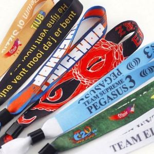 Bracelets en tissu tissé personnalisés pour festivals, respectueux de l'environnement, pour événements et fêtes, avec fermoir en plastique - Product Image 4