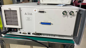 Calibrateur multifonction haute performance Fluke 5730A ± 1100 V ± 2.2 a 10 Hz ~ 1 MHz GPIB <span class=keywords><strong>RS</strong></span>-232 USB Ethernet - Product Image 3