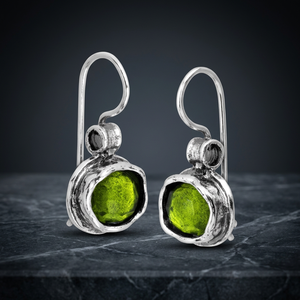 Boucles d'oreilles pendantes artisanales en argent sterling 925 massif avec onyx vert naturel taillé en clos pour mariage - Product Image 3