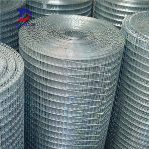 Prix Taille 1m X 30m Rouleaux 8 10 Gauge 4x4 10x10 <span class=keywords><strong>15x15</strong></span> Clôture en <span class=keywords><strong>treillis</strong></span> métallique <span class=keywords><strong>soudé</strong></span> galvanisé pour jardin - Product Image 1