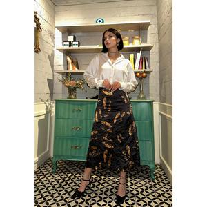 Jupe portefeuille noire brodée au crochet, imprimé floral, taille XS, taille naturelle, longueur genou, vêtements d'automne pour fille, vente en gros - Product Image 2
