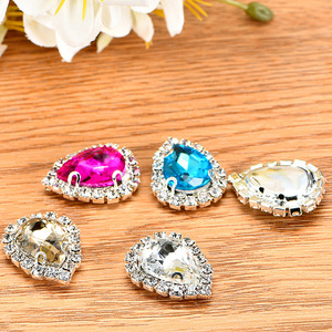 Strass en forme de goutte d'eau avec bordure à griffes, 4 trous, base argentée, accessoires de bijouterie DIY, décorations en cristal de verre pour couture à la main - Product Image 3
