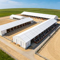 Tente de réception VIP de luxe en aluminium pour événements équestres et clubs d'équitation