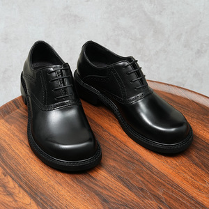 Chaussures Derby Luxueuses et Élégantes avec Design Brogue Fait Main en Cuir Véritable et Daim pour Hommes - Product Image 3