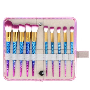Juego de <span class=keywords><strong>brochas</strong></span> de <span class=keywords><strong>maquillaje</strong></span> profesional de 10 Uds., cerdas coloridas, logotipo personalizado, Etiqueta Privada, brocha de abanico de fantasía cónica, brocha de afeitar - Product Image 5