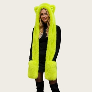 Écharpe à capuche en fausse fourrure pour femme, chapeau/écharpe longue en peluche pour l'hiver, Lianti avec de jolies oreilles en fourrure de renard, accessoire chaud et élégant. - Product Image 1