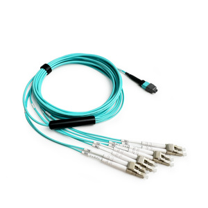 Cable de Distribución de Alta Densidad y Baja Pérdida de 8 Fibras MPO/MTP LC/UPC Multimodo OM3/OM4 LSZH con Garantía de 3 Años para Centro de Datos - Product Image 1