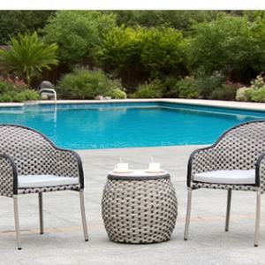 ชุดเฟอร์นิเจอร์กลางแจ้งสามชิ้นทันสมัยพร้อมโต๊ะเก้าอี้หวายทนทานสำหรับลานบ้านสวนระเบียงคาเฟ่ - Product Image 2