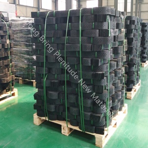 Paneles flexibles <span class=keywords><strong>de</strong></span> HDPE Geocell <span class=keywords><strong>de</strong></span> HDPE para pared <span class=keywords><strong>de</strong></span> contención <span class=keywords><strong>de</strong></span> pendientes Geocell instalada alrededor <span class=keywords><strong>de</strong></span> curvas, tuberías u otras estructuras - Product Image 5