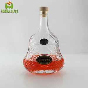Üretici özel çıkartması logo700ml flat flint cam brendi şişesi 70cl xo viski likör şarap alkol cam mantarlı şişe