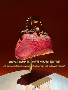 Bolso de Noche para Mujer 2026 Retro con Cadena Dorada, Estilo Bandolera, Asa Superior, Grabado Estilo Chino, Elegante Cartera y Bolsos de Mano - Product Image 3