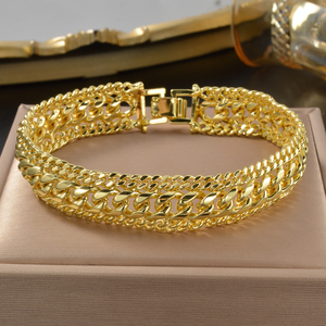 Bracelet en or 18 carats de créateur Zeadear, chaîne cubaine élégante, large, lisse, résistante aux rayures, polie, raffinée et intemporelle. - Product Image 4