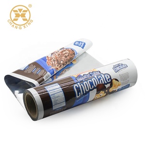 Bon <span class=keywords><strong>prix</strong></span> Rouleau de film plastique d'emballage alimentaire en copeaux imprimés personnalisés métallisés à barrière élevée - Product Image 5