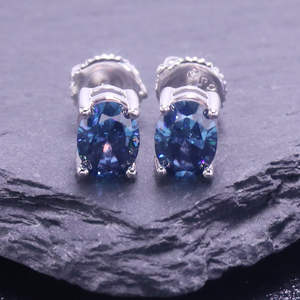 Boucles d'oreilles ovales en argent sterling et pierre dorée, 1 carat, 7x 5 mm, pyroxène bleu - Product Image 2