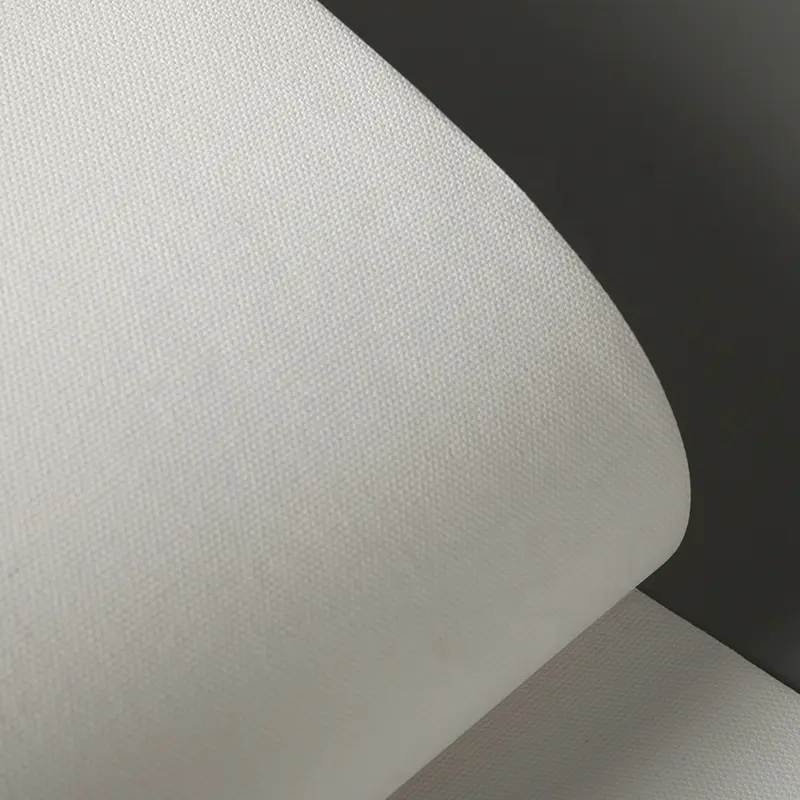 Rotolo di carta su tela patinata allungata con stampa digitale in poli-cotone