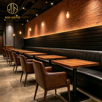 Chaise en cuir Ron Group, table rectangulaire en bois massif, banquette en forme de L à dossier haut, mobilier de restaurant moderne et luxueux sur mesure