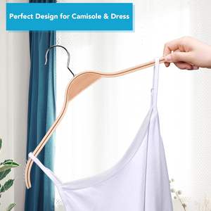 ไม้แขวนเสื้อไม้เนื้อเบา ไม่ลื่น แข็งแรง ทนทาน ลายเส้นนุ่ม สำหรับแขวนเสื้อผ้า - Product Image 4