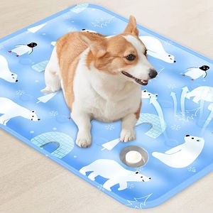 <span class=keywords><strong>Tapis</strong></span> rafraîchissant Betty Pet en PVC <span class=keywords><strong>pour</strong></span> chiens - Lit <span class=keywords><strong>de</strong></span> voyage estival <span class=keywords><strong>pour</strong></span> voiture avec gel auto-confortant - Product Image 1