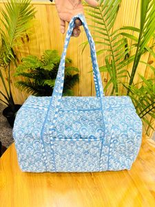 กระเป๋าโท้ทผ้าฝ้ายพรีเมียมลายดอกไม้  แบบสะพายไหล่  ซักได้ เป็นมิตรกับสิ่งแวดล้อม เหมาะสำหรับโยคะ ช้อปปิ้ง ไปทะเล  แบบโบโฮ  และใช้เป็นกระเป๋าเดินทางช่วงสุดสัปดาห์ - Product Image 4